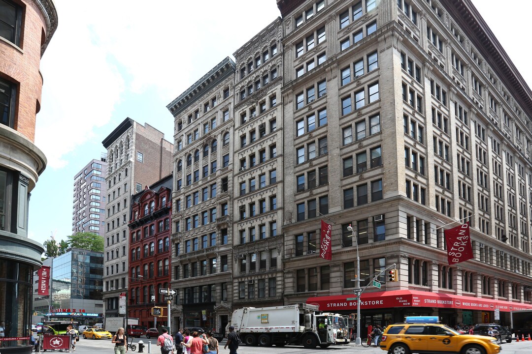 830 Broadway in New York, NY - Building Photo