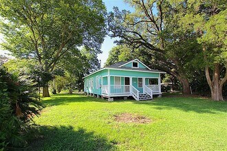 1207 Ross St in La Marque, TX - Building Photo - Building Photo