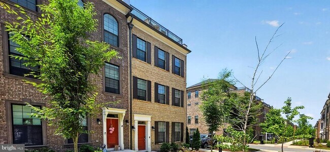 property at 612 Leigh Wy.