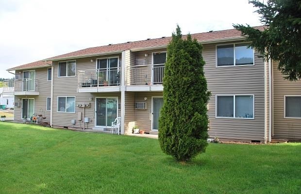 Mountain View Manor in Oakridge, OR - Building Photo