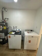 6332 Santa Catarina Way in Citrus Heights, CA - Foto de edificio - Building Photo