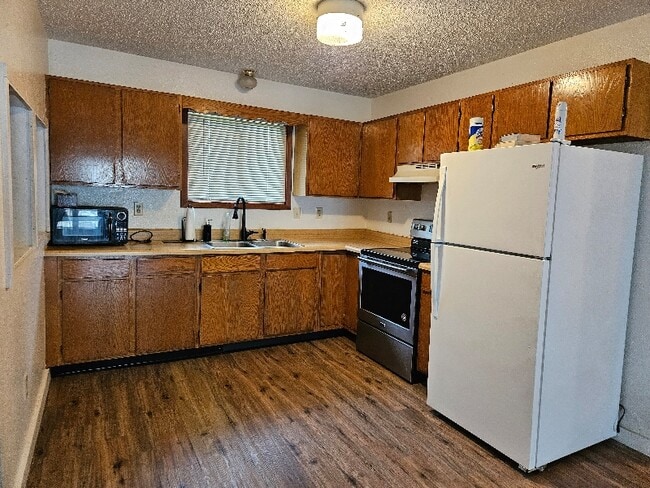 property at 1224 SE 13th St