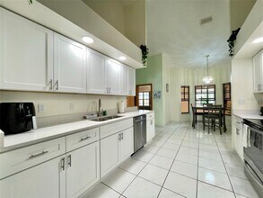 4710 Cresson Ct in Tampa, FL - Building Photo - Building Photo