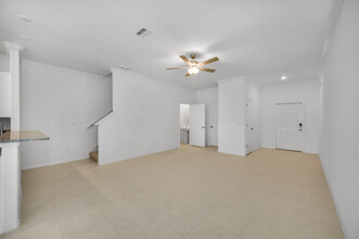 30764 Veridian Wy in Wesley Chapel, FL - Building Photo - Building Photo