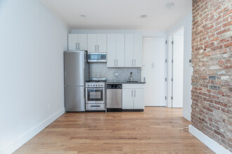 265 S 2nd St in Brooklyn, NY - Foto de edificio - Interior Photo