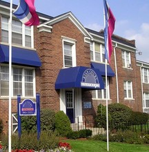 Ryan Court Apartments in Detroit, MI - Foto de edificio - Building Photo