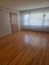 5850 N Mulligan Ave, Unit 1 in Chicago, IL - Foto de edificio - Building Photo