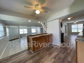 841 La Plaza Ave S in St. Petersburg, FL - Building Photo - Building Photo