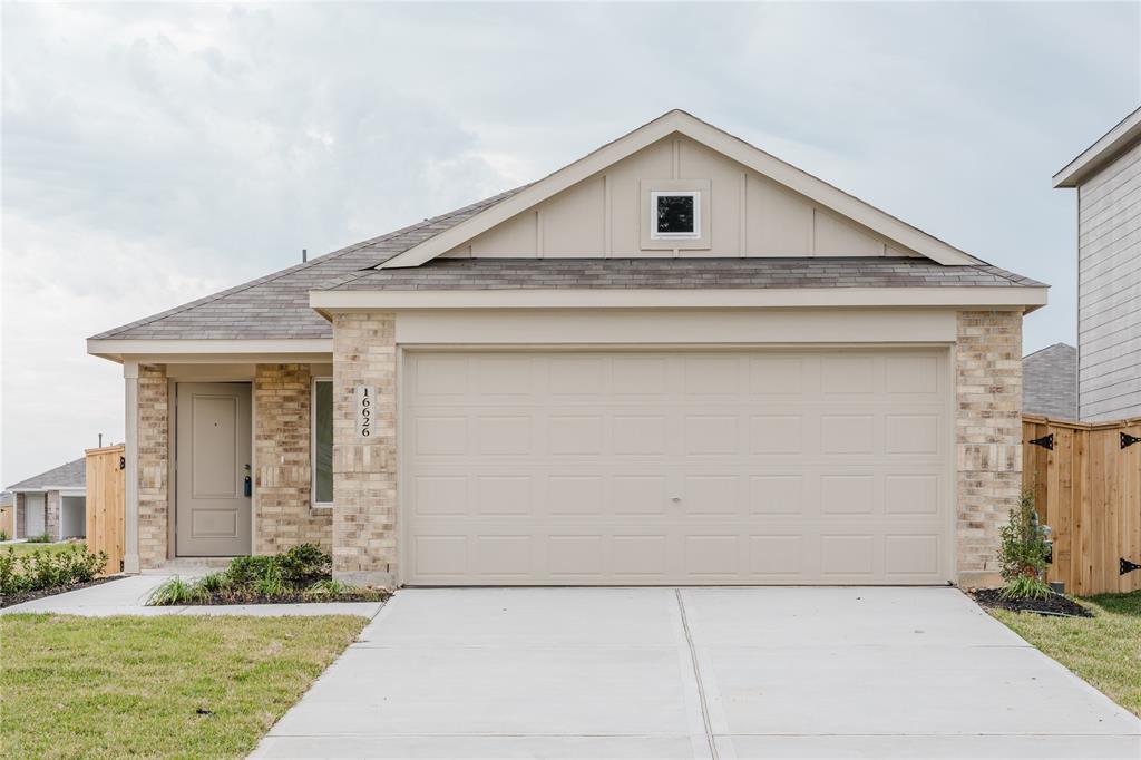 16626 Trembling Aspen Ln in New Caney, TX - Building Photo