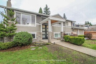 604 9th Ave in Kirkland, WA - Building Photo