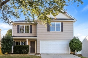 721 Overlook Rd in Lowell, NC - Building Photo