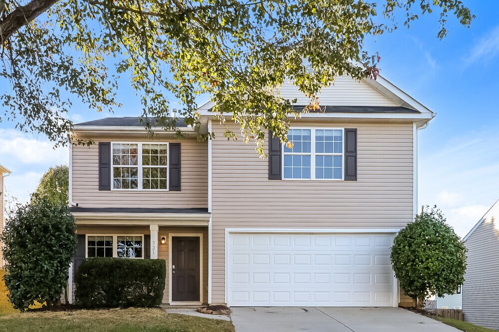 721 Overlook Rd in Lowell, NC - Building Photo