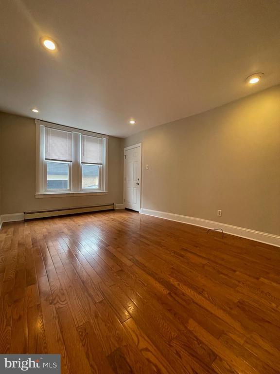 property at 1911 S Bouvier St