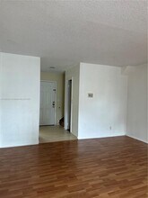 18101 NW 68th Ave in Hialeah, FL - Building Photo - Building Photo