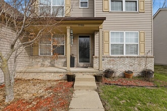 35900 Abbey Dr in Romulus, MI - Building Photo - Building Photo