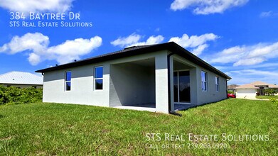 384 Baytree Dr in Rotonda West, FL - Building Photo - Building Photo