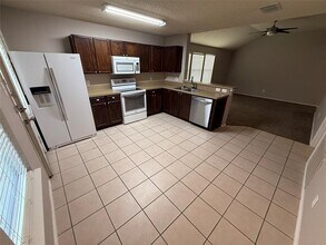 9301 Goldenview Dr in Fort Worth, TX - Building Photo - Building Photo