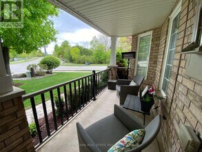 1291 Glenayr Gate in Oakville, ON - Building Photo - Building Photo