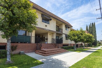 1340 Orange Grove in Glendale, CA - Building Photo - Primary Photo