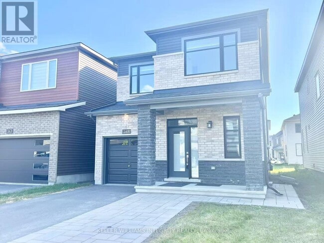 property at 165 Gosling Cres