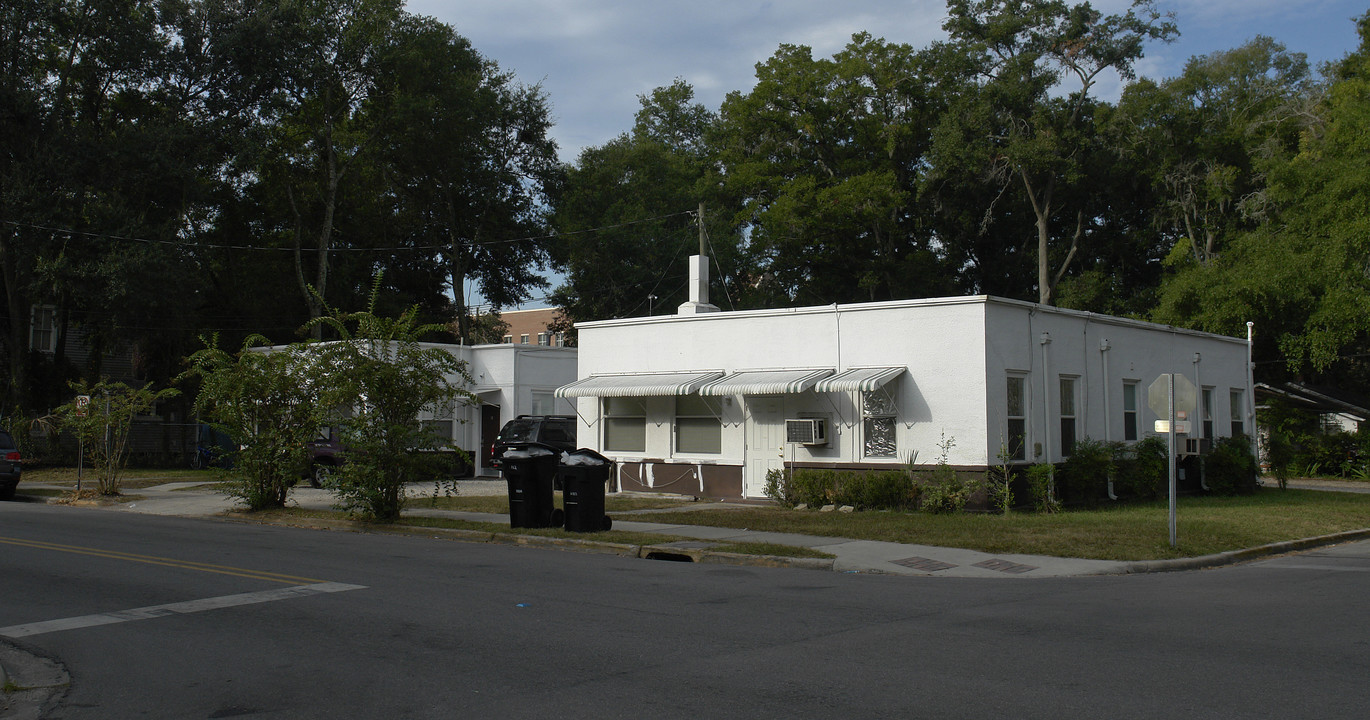 112 NW 19th St in Gainesville, FL - Building Photo