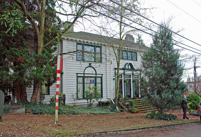 1417 NE 55th St in Seattle, WA - Foto de edificio - Building Photo