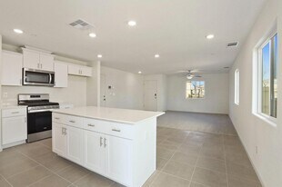 3120 Kuppens Wy in Modesto, CA - Building Photo