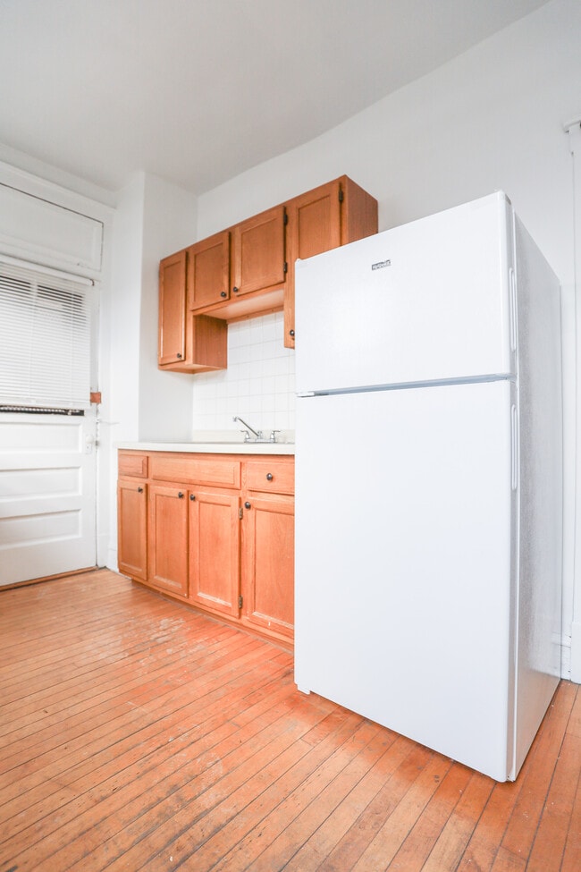 4452 N Damen Ave, Unit #H1