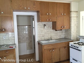 3063 N Bremen St in Milwaukee, WI - Building Photo - Building Photo