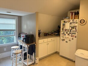 392 Reedsdale Rd in Milton, MA - Building Photo - Building Photo