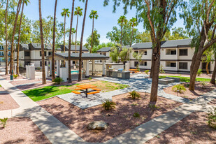 Aspire Desert West Apartments