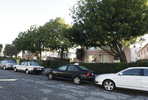 1910-1916 Carmen Ave Apartments