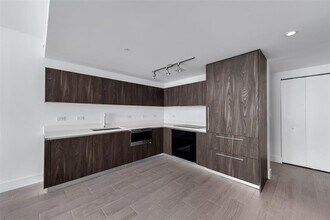 3131 NE 7th Ave, Unit 4104 in Miami, FL - Foto de edificio - Building Photo