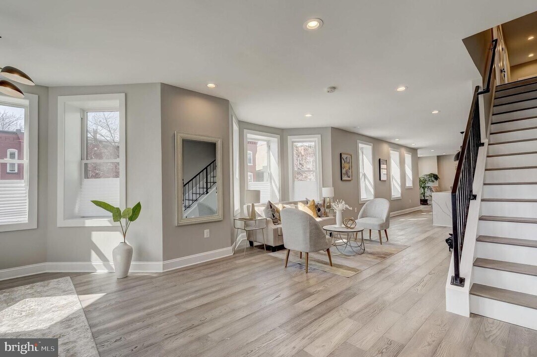 319 R St NW in Washington, DC - Building Photo