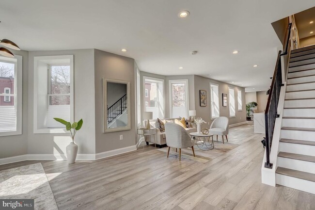 property at 319 R St NW