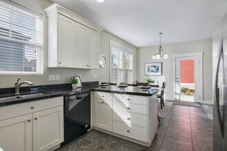 5032 Bear Trap Dr in South Jordan, UT - Building Photo - Building Photo