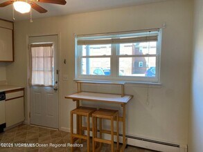 10 Laurel Pl in Eatontown, NJ - Building Photo - Building Photo