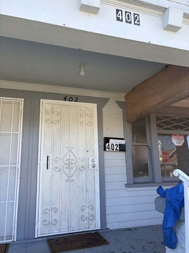 402 E 43rd Pl, Unit 2 in Los Angeles, CA - Foto de edificio - Building Photo