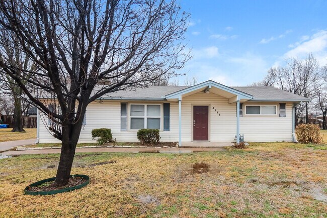 property at 4213 Kirby St