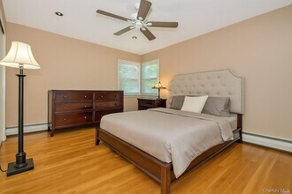 29 Village Dr in Jericho, NY - Building Photo - Building Photo