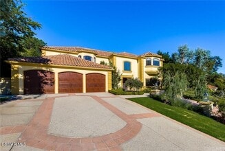 5248 Newcastle Ln in Calabasas, CA - Building Photo - Building Photo