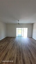 24501 Tortoise Ln in Astatula, FL - Foto de edificio - Building Photo
