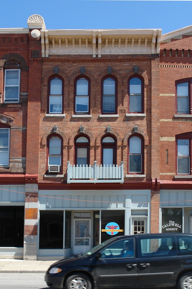216-222 S Peterboro St in Canastota, NY - Building Photo - Building Photo