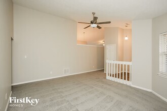 3335 Carly Ln in Indianapolis, IN - Foto de edificio - Building Photo