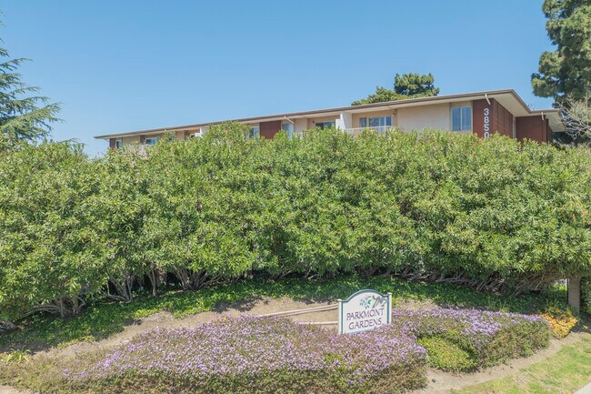 Parkmont Gardens in Fremont, CA - Building Photo - Building Photo