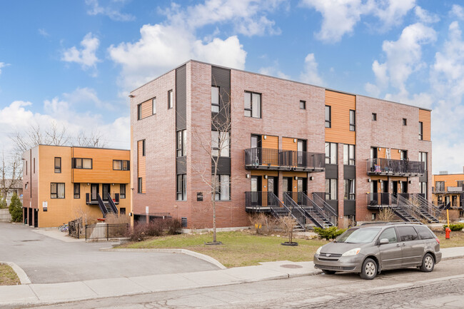 12310 Rodolphe-Forget Boul in Montréal, QC - Building Photo - Primary Photo