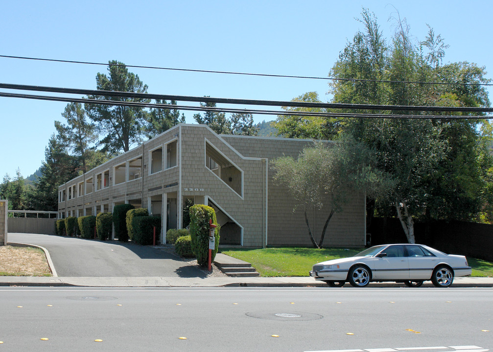 2268 Bethards Dr. in Santa Rosa, CA - Building Photo