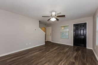12810 Kyla Jean Ct in Dallas, TX - Building Photo - Building Photo