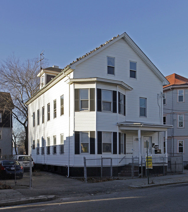 231 Messer St in Providence, RI - Building Photo