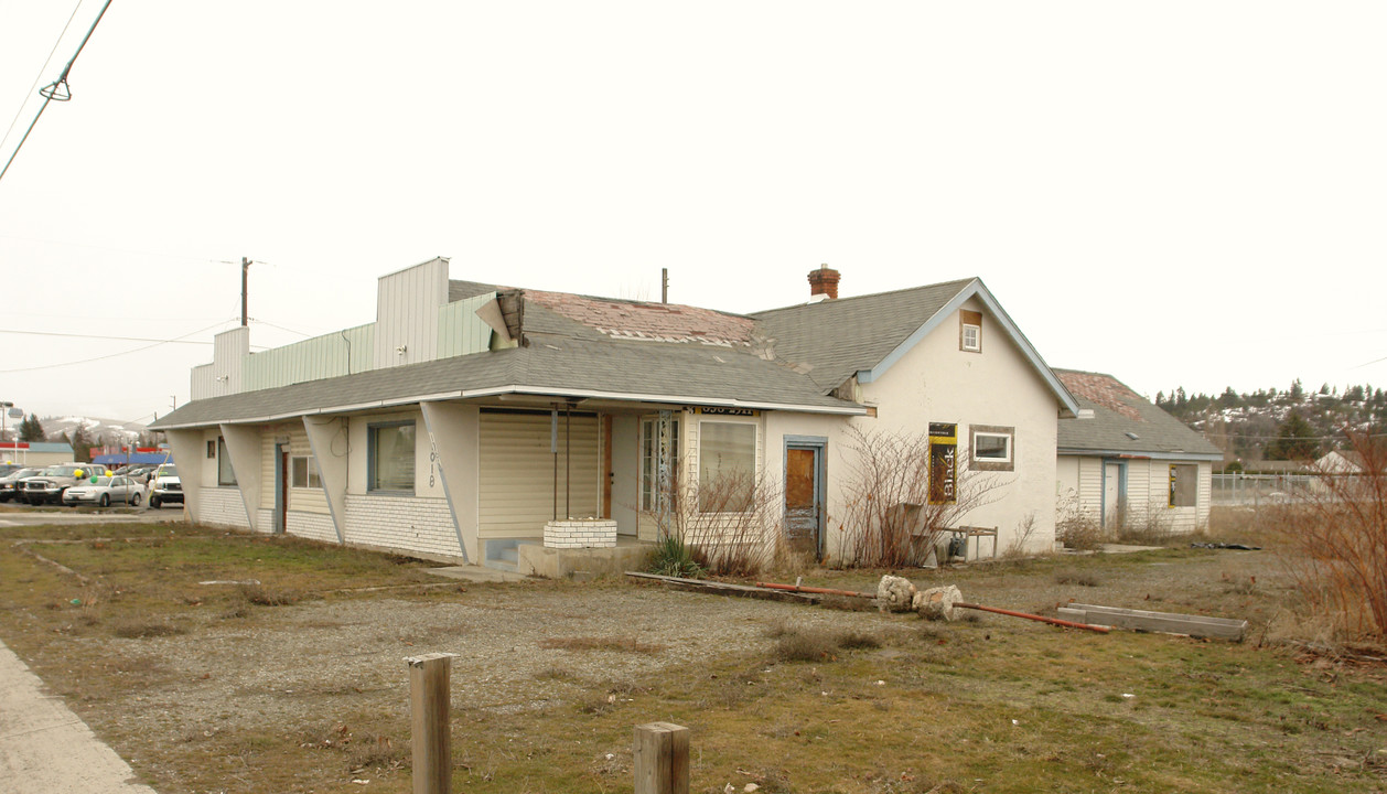 17018 E Sprague Ave in Veradale, WA - Building Photo